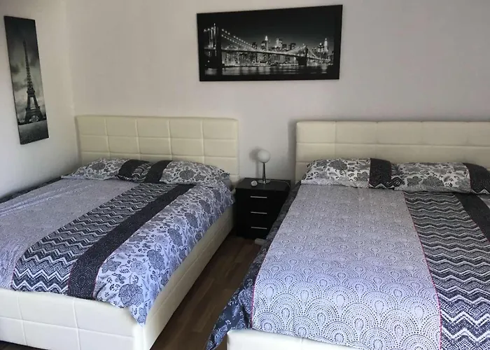Zanic Crikvenica With Hot Tub, Jacuzzi Apartamento *